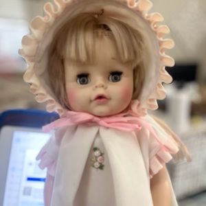 Vintage 14” Eegee Drink & Wet Baby Doll